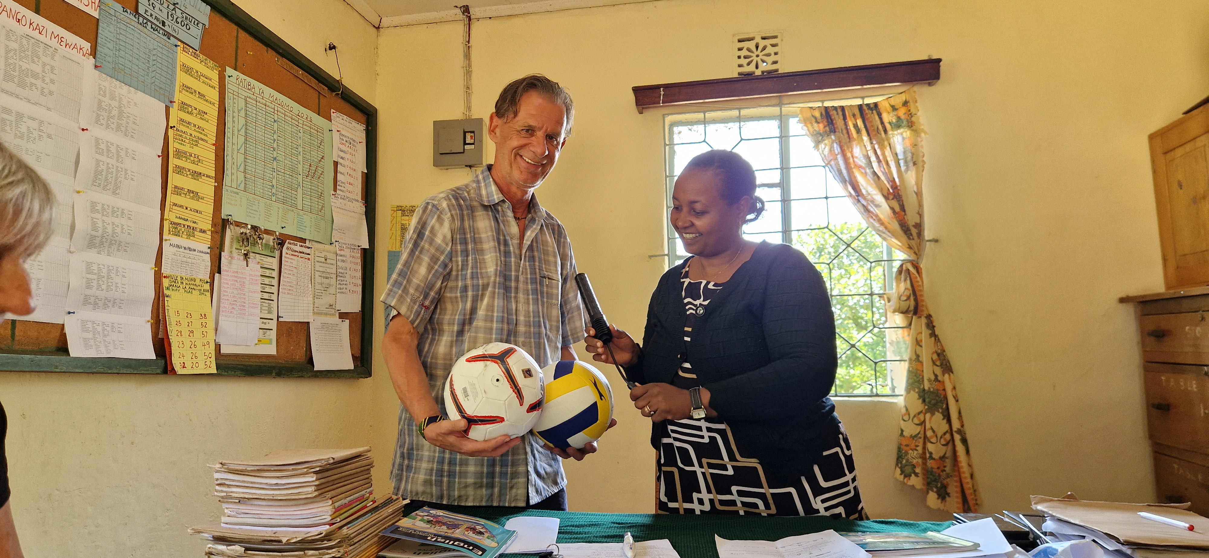 Building a Primary School in Lerangwa